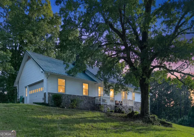 Homes for sale in Barnesville, GA | 662 Hwy 18 W, Barnesville, GA 30204 | MLS# 10768785