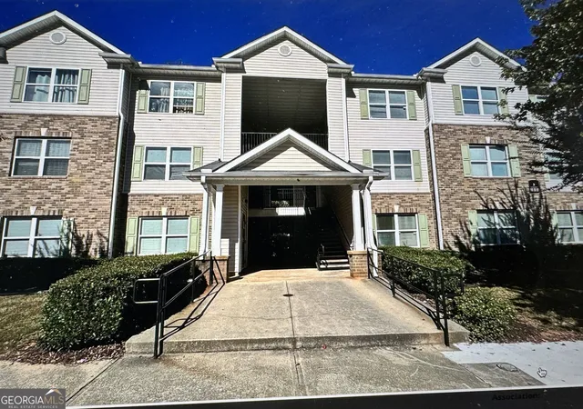Photo 1 of Condo for sale at 3203 Fairington Ridge Cir, Lithonia, GA 30038 | MLS# 10835405 | Listing updated on 2026-09-23