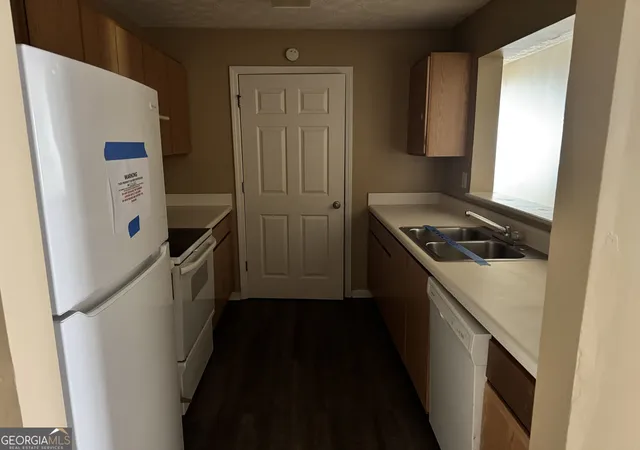 Photo 3 of Condo for sale at 3203 Fairington Ridge Cir, Lithonia, GA 30038 | MLS# 10835405 | Listing updated on 2026-09-23