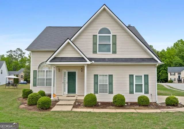 Homes for sale in Conyers, GA | 350 Yellow River Ln, Conyers, GA 30012 | MLS# 10761787