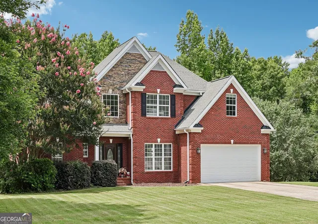 Photo 3 of Single family home for sale at 2100 Apalachee Trl, Monroe, GA 30656 | MLS# 10793192 | Listing updated on 2026-10-06