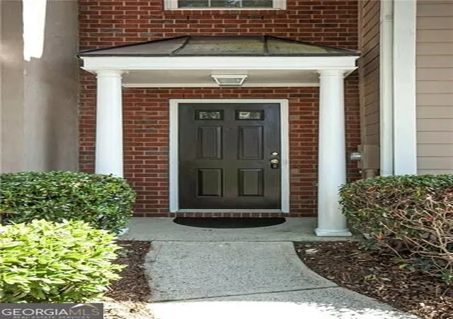 Photo 2 of Townhouse for sale at 210 Parkgreen Rd, Lawrenceville, GA 30044 | MLS# 10835407 | Listing updated on 2026-09-11