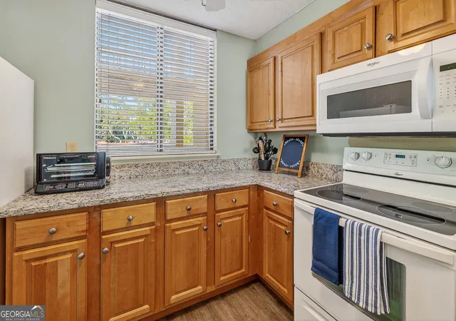4th image of 201 Neptune Rd, St. Simons, GA 31522