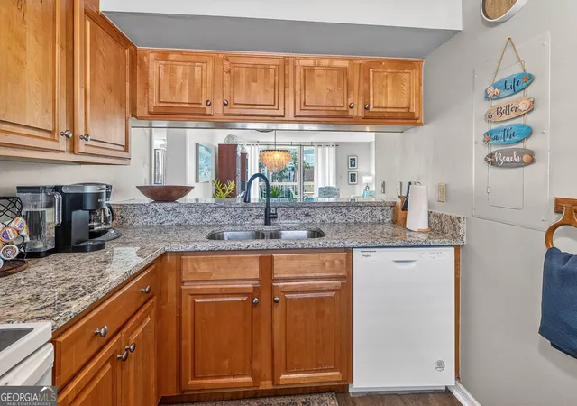 5th image of 201 Neptune Rd, St. Simons, GA 31522