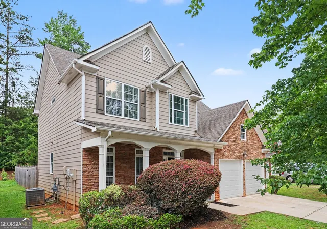 Photo 3 of Single family home for sale at 107 Shadow Crk Ct, Fairburn, GA 30213 | MLS# 10790970 | Listing updated on 2026-09-21