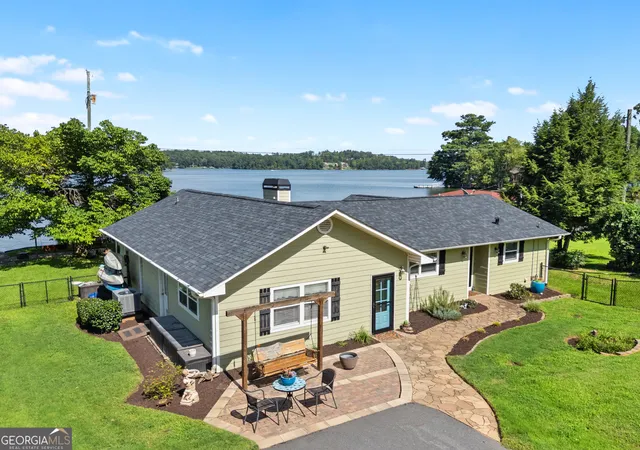 2nd image of 276 Roberts Point Rd, Jackson, GA 30233 | MLS# 10813689