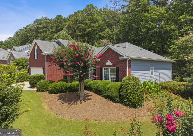 3rd image of 1011 Blankets Creek Dr, Canton, GA 30114 | MLS# 10804517