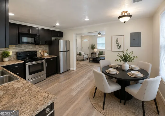 Photo 3 of Single family home for sale at 1280 Elizabeth Ave Sw, Atlanta, GA 30310 | MLS# 10795682 | Listing updated on 2026-08-15