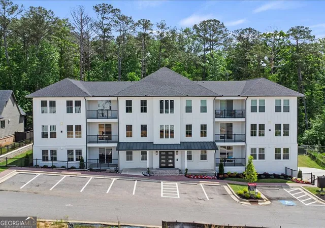 1st image of 1050 Blair Ln #304, Peachtree City, GA 30269 | MLS# 10816043