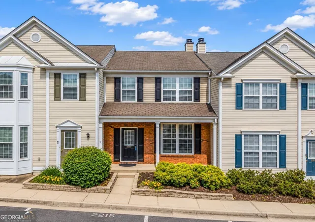 1st image of 2215 Kilmington Sq, Alpharetta, GA 30009 | MLS# 10770378