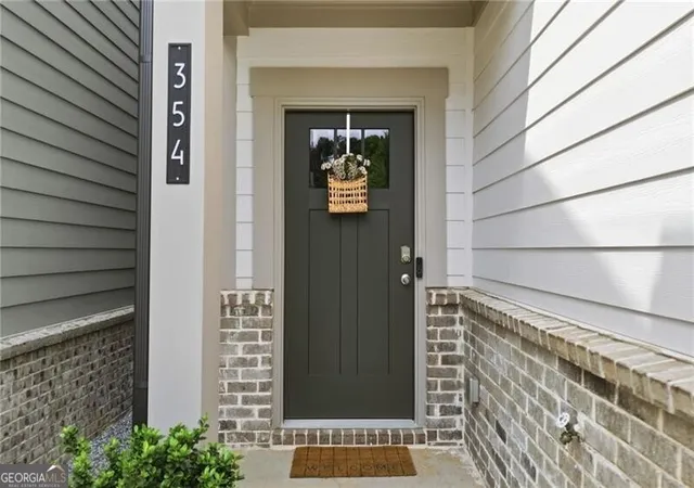 Photo 2 of Townhouse for sale at 354 Hayden Cir, Woodstock, GA 30189 | MLS# 10778101 | Listing updated on 2026-07-06