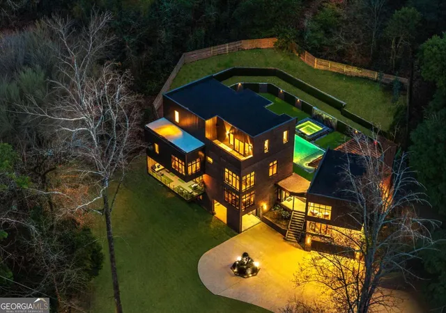 1st image of 345 Pinecrest Rd Ne, Atlanta, GA 30342 | MLS# 10737850