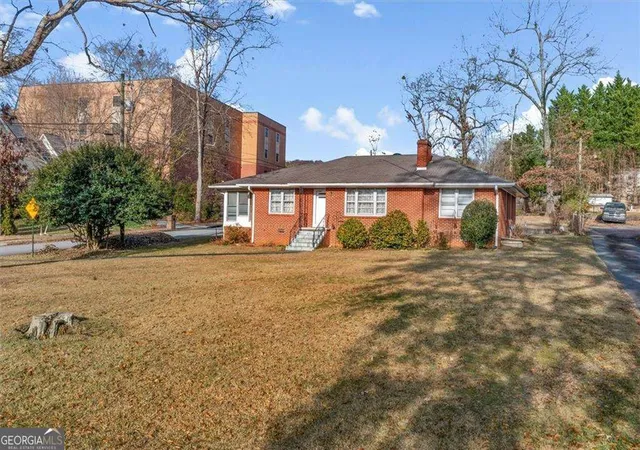 Photo 3 of Single family home for sale at 441 Lawrenceville St, Norcross, GA 30071 | MLS# 10808513 | Listing updated on 2026-08-13