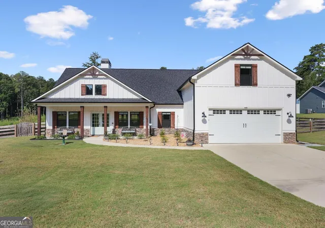 Photo 1 of Single family home for sale at 425 Rc Thompson Rd, Dallas, GA 30157 | MLS# 10835516 | Listing updated on 2026-09-30
