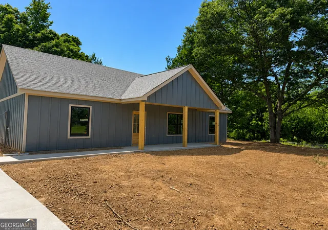 Homes for sale in Carnesville, GA | 563 High Rd, Carnesville, GA 30521 | MLS# 10765892