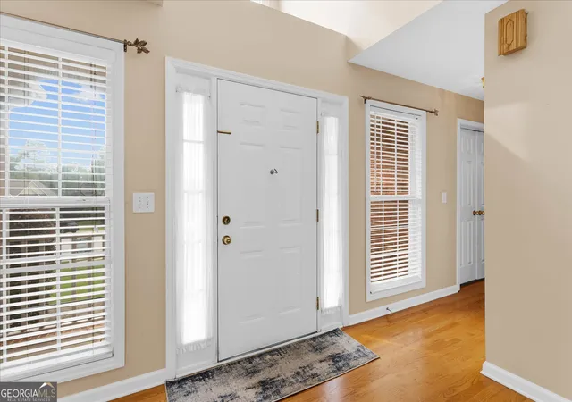 4th image of 1104 Megan Farms Dr, Lawrenceville, GA 30045 | MLS# 10810223