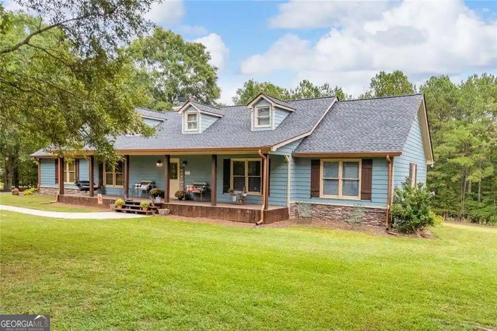 Photo 1 of Single family home for sale at 532 Bill Watkins Rd, Hoschton, GA 30548 | MLS# 10848910 | Listing updated on 2026-10-21
