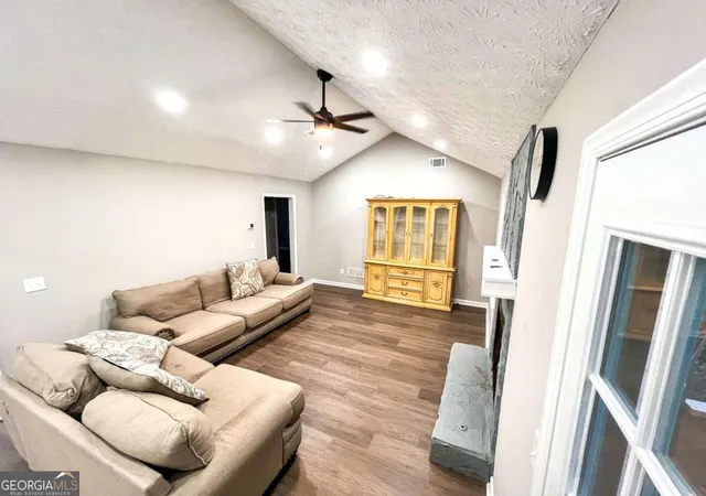 Photo 4 of Single family home for sale at 6875 Graves Ml Ct, Norcross, GA 30093 | MLS# 10648447 | Listing updated on 2026-08-31