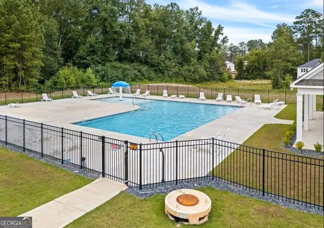 Photo 4 of Sale Pending at 304 Glenhaven Dr, Lagrange, GA 30241 | MLS# 10822306 | Listing updated on 2026-08-10