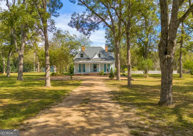 Photo 3 of Single family home for sale at 5921 Bostwick Hwy, Bishop, GA 30621 | MLS# 10806778 | Listing updated on 2026-07-30
