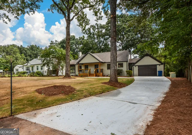 Photo 4 of Single family home for sale at 1062 Bouldercrest Dr Se, Atlanta, GA 30316 | MLS# 10819077 | Listing updated on 2026-09-11