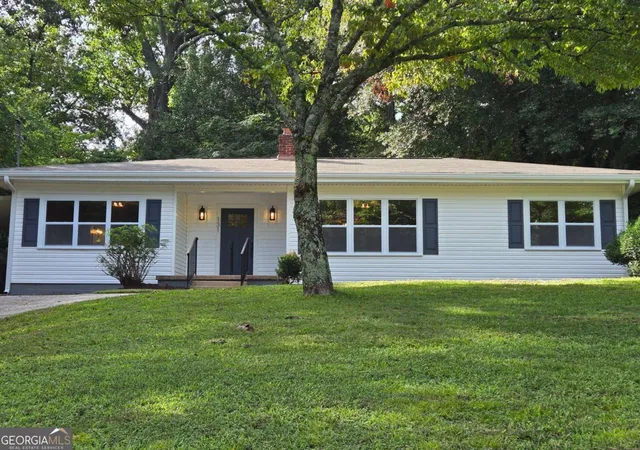 1st image of 131 Mountain View Dr, Gainesville, GA 30501 | MLS# 10813305