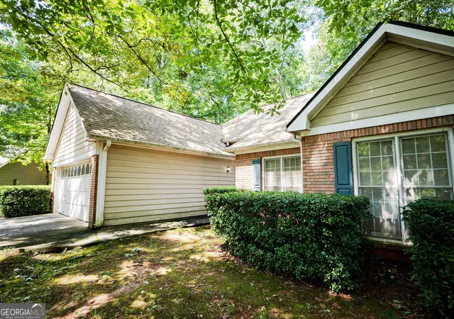 Photo 3 of Single family home for sale at 405 Radcliffe Tr, Covington, GA 30016 | MLS# 10832730 | Listing updated on 2026-09-08