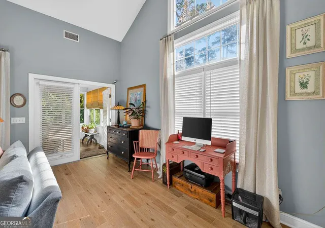 Photo 4 of Single family home for sale at 101 N Cottages Dr, Saint Simons Island, GA 31522 | MLS# 10798619 | Listing updated on 2026-08-12