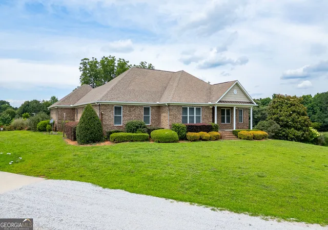 Photo 3 of Single family home for sale at 563 Martin Rd, Talmo, GA 30575 | MLS# 10796914 | Listing updated on 2026-08-29