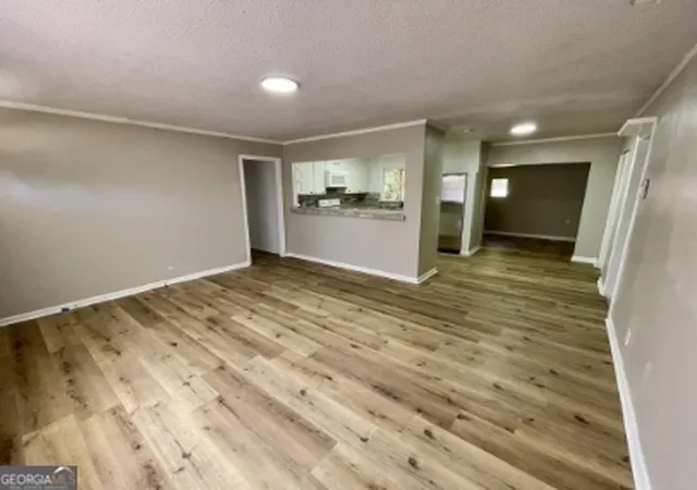 Photo 3 of Sale Pending at 1595 Winston Dr, Macon, GA 31206 | MLS# 10800305 | Listing updated on 2026-08-31