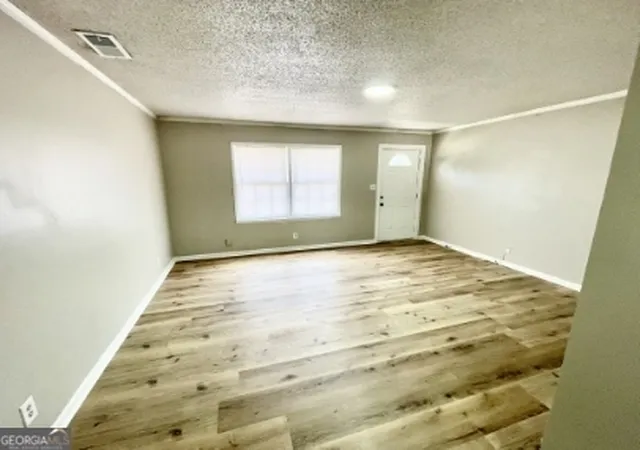 Photo 3 of Sale Pending at 1595 Winston Dr, Macon, GA 31206 | MLS# 10800305 | Listing updated on 2026-08-31