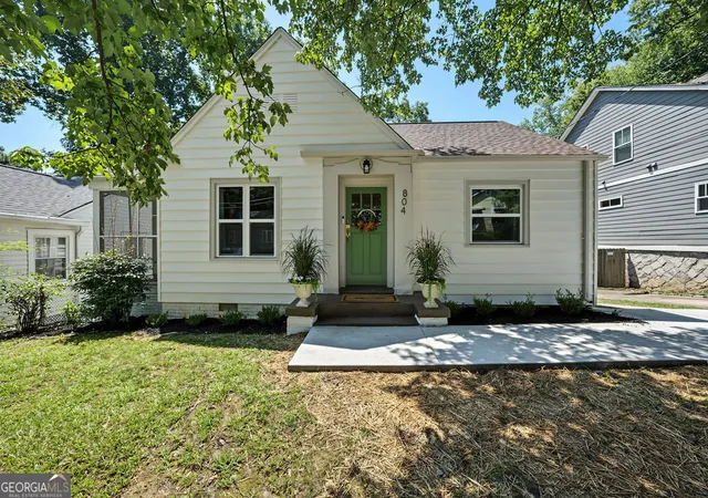 1st image of 804 Berkeley Ave, Atlanta, GA 30318 | MLS# 10829095