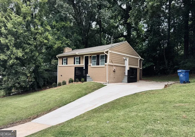 3rd image of 2443 Abner Pl Nw, Atlanta, GA 30318 | MLS# 10549676