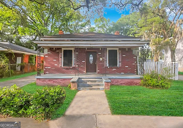 Homes for sale in Savannah, GA | 842 E 37th St, Savannah, GA 31401 | MLS# 10780194