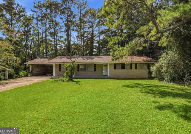 Photo 1 of Single family home for sale at 1281 Lee Ann Dr, Decatur, GA 30035 | MLS# 10836790 | Listing updated on 2026-09-14