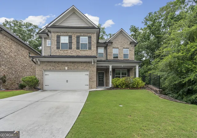 Photo 3 of Single family home for sale at 3198 Ivy Xing Dr, Buford, GA 30519 | MLS# 10781736 | Listing updated on 2026-06-25