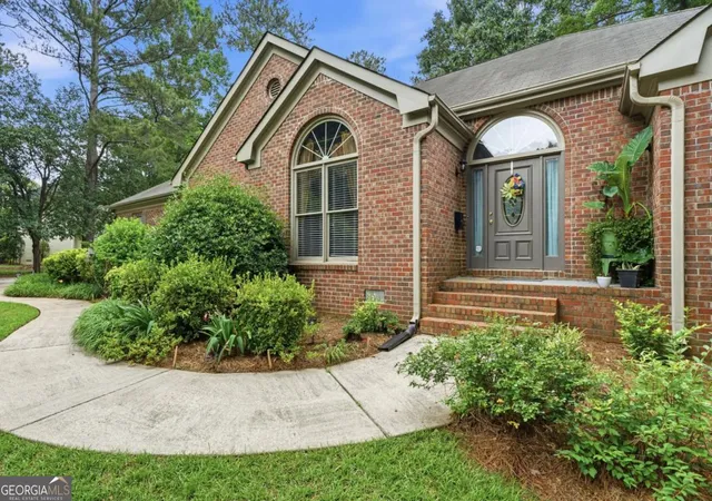 Photo 2 of Sale Pending at 1286 Lake Forest Ln, Mcdonough, GA 30253 | MLS# 10778256 | Listing updated on 2026-09-04