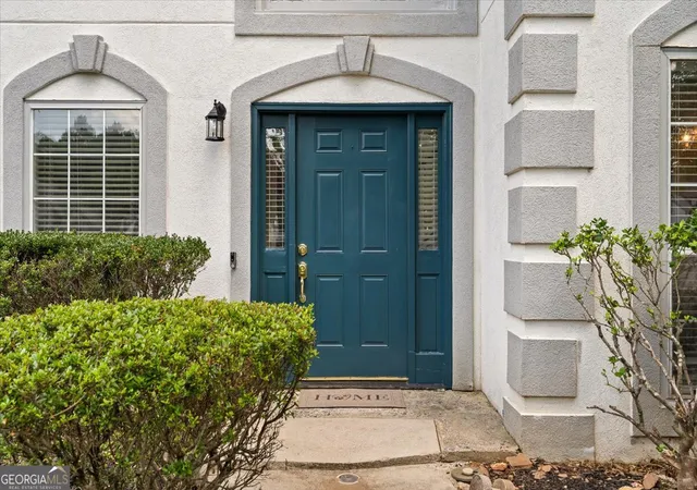 Photo 3 of Single family home for sale at 5560 Taylor Rd, Alpharetta, GA 30022 | MLS# 10807790 | Listing updated on 2026-09-13