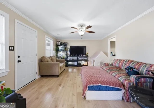 Listing Photo 2 - Condo for sale in building located at 8325/8327 Chicago Ave, Douglasville, GA 30134 - Unit #