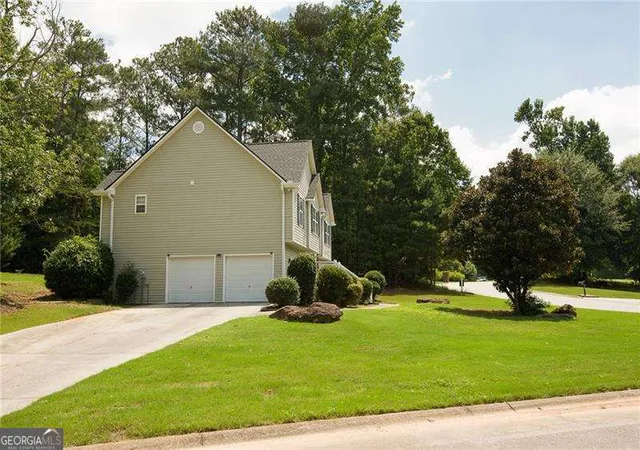 2nd image of 201 Taylor Ridge Trl, Villa Rica, GA 30180 | MLS# 10816856