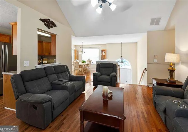 3rd image of 201 Taylor Ridge Trl, Villa Rica, GA 30180 | MLS# 10816856