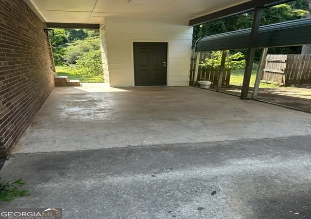 Photo 4 of Single family home for sale at 330 Elder Rd, Griffin, GA 30223 | MLS# 10802161 | Listing updated on 2026-09-12