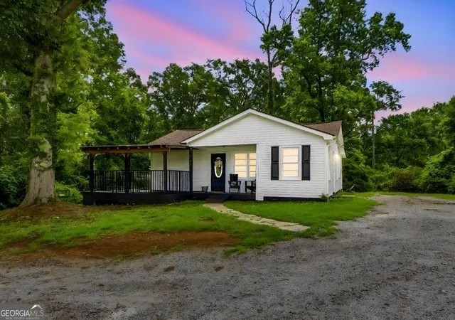 Homes for sale in Jackson, GA | 2552 Hwy 36 E, Jackson, GA 30233 | MLS# 10779484