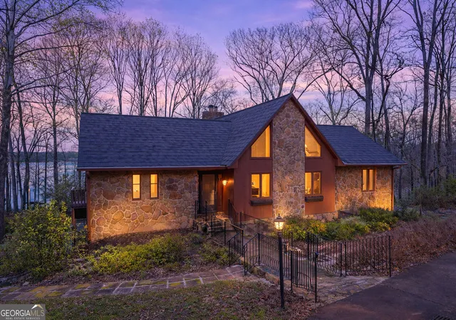 2nd image of 234 Chandlers Ferry Dr, Hartwell, GA 30643 | MLS# 10680652