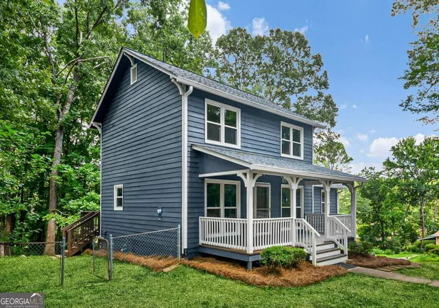 Photo 2 of Single family home for sale at 250 Lancaster Cir, Marietta, GA 30066 | MLS# 10822100 | Listing updated on 2026-10-10