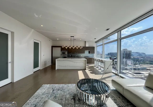 Condo for sale at 45 Ivan Allen Jr Blvd NW #2105, Atlanta, GA 30308 | MLS# 10880607