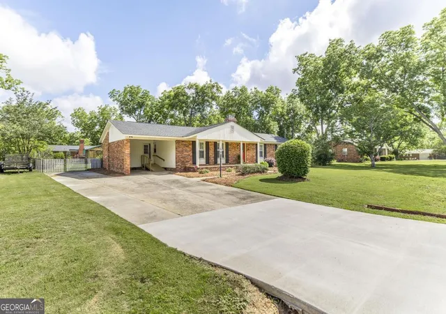 Photo 2 of Single family home for sale at 1431 Tucker Rd, Perry, GA 31069 | MLS# 10767945 | Listing updated on 2026-06-02
