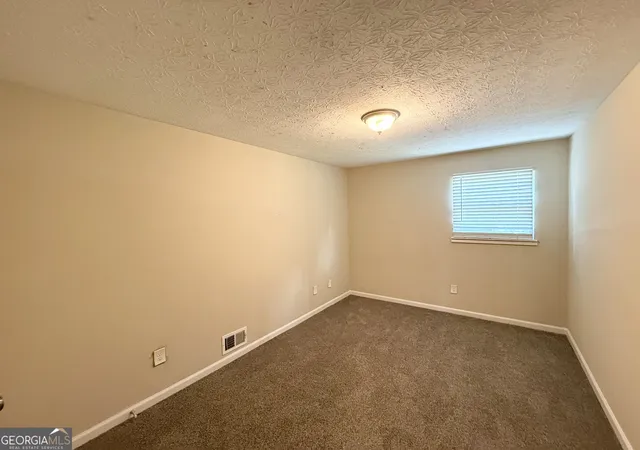 Photo 3 of Sale Pending at 4101 Willow Ridge Rd, Douglasville, GA 30135 | MLS# 10830652 | Listing updated on 2026-09-17