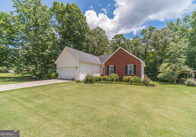 Photo 2 of Single family home for sale at 3435 Davan Ln, Monroe, GA 30655 | MLS# 10789231 | Listing updated on 2026-08-10