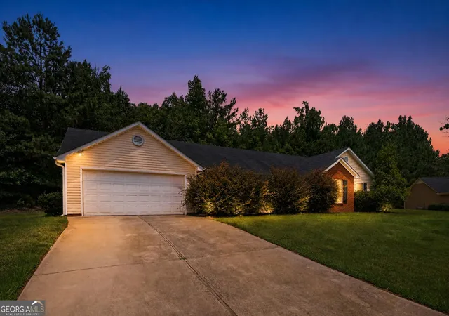 Photo 3 of Single family home for sale at 25 Halley Ct, Covington, GA 30016 | MLS# 10807924 | Listing updated on 2026-10-12